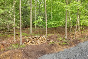 Mtn-view Middlebury Center Cabin: Deck & Grill!