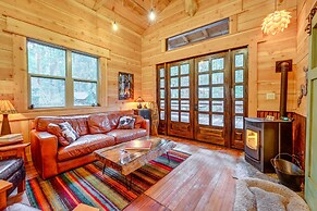 Creekside Cabin ~ 20 Mi to Kings Canyon Park!