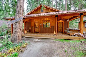 Creekside Cabin ~ 20 Mi to Kings Canyon Park!