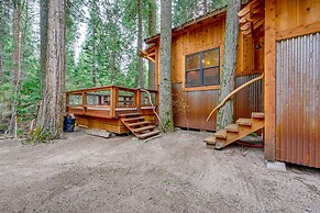 Creekside Cabin ~ 20 Mi to Kings Canyon Park!