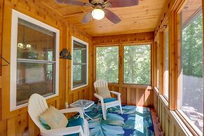 Romantic Mountain View Cabin Rental Near Downtown!