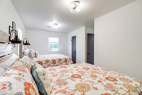 Family Home in Mountain View < 1 Mi to Downtown!