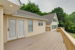 Gordonsville Retreat: Deck w/ Spectacular Views!