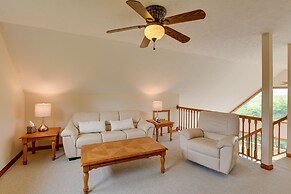 Gordonsville Retreat: Deck w/ Spectacular Views!