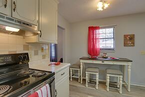 Pet-friendly Slocomb Vacation Rental w/ Sunroom!