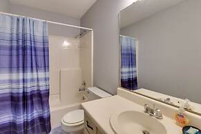 Pet-friendly Slocomb Vacation Rental w/ Sunroom!