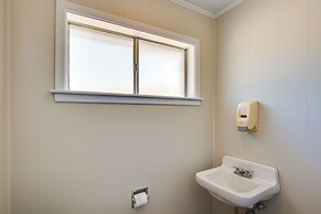 Family Overton Vacation Rental ~ 21 Mi to Tyler!