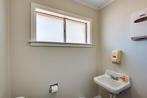 Family Overton Vacation Rental ~ 21 Mi to Tyler!