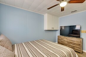 Family Overton Vacation Rental ~ 21 Mi to Tyler!