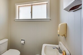 Family Overton Vacation Rental ~ 21 Mi to Tyler!