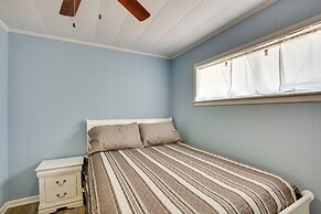 Family Overton Vacation Rental ~ 21 Mi to Tyler!