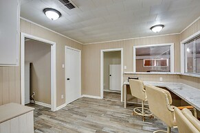 Family Overton Vacation Rental ~ 21 Mi to Tyler!