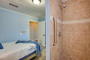 Family Overton Vacation Rental ~ 21 Mi to Tyler!