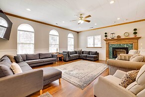 Spacious Hildale House w/ Large Deck!