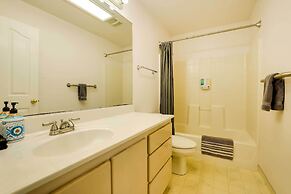 Spacious Hildale House w/ Large Deck!