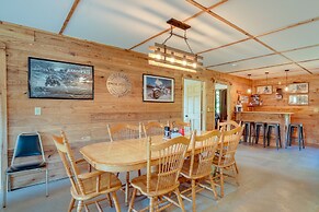 Toivola Home w/ Fire Pit: 8 Mi to Lake Superior!