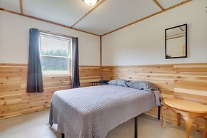 Toivola Home w/ Fire Pit: 8 Mi to Lake Superior!