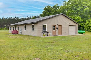 Toivola Home w/ Fire Pit: 8 Mi to Lake Superior!