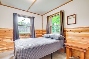 Toivola Home w/ Fire Pit: 8 Mi to Lake Superior!