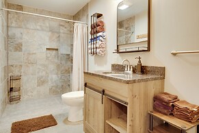 Toivola Home w/ Fire Pit: 8 Mi to Lake Superior!