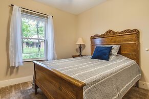 Peaceful Franklin Cottage ~ 1 Mi to Downtown!