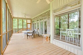 Sunny Coosa River Hideaway w/ Boat Dock & Slip!