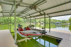 Sunny Coosa River Hideaway w/ Boat Dock & Slip!