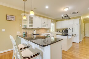 Sunny Coosa River Hideaway w/ Boat Dock & Slip!