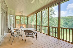 Sunny Coosa River Hideaway w/ Boat Dock & Slip!