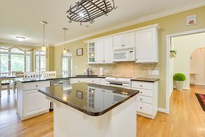 Sunny Coosa River Hideaway w/ Boat Dock & Slip!