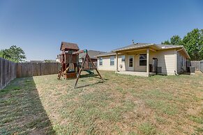 Fenced Yard & Playset: Elgin Family Getaway!