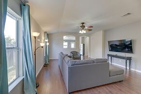 Fenced Yard & Playset: Elgin Family Getaway!