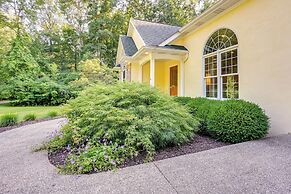 Charming Flushing Cottage w/ Deck + Spacious Yard!