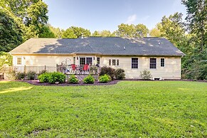 Charming Flushing Cottage w/ Deck + Spacious Yard!