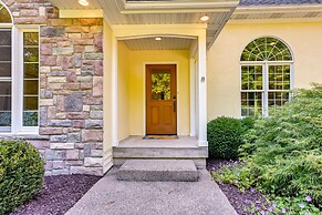 Charming Flushing Cottage w/ Deck + Spacious Yard!