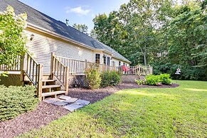 Charming Flushing Cottage w/ Deck + Spacious Yard!
