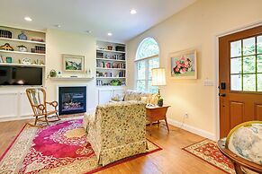 Charming Flushing Cottage w/ Deck + Spacious Yard!