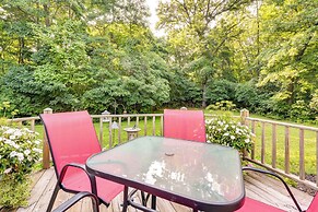 Charming Flushing Cottage w/ Deck + Spacious Yard!