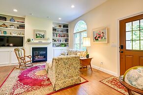 Charming Flushing Cottage w/ Deck + Spacious Yard!