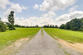 12 Mi to Staunton River: Nathalie Cabin w/ Deck