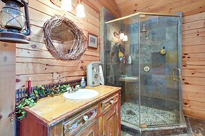 12 Mi to Staunton River: Nathalie Cabin w/ Deck