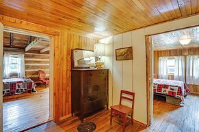Historic Cabin Retreat ~ 2 Mi to Seneca Rocks!