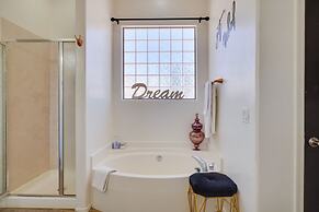 14 Mi to Dtwn: Tucson Escape w/ Patio!