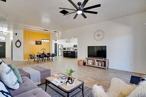 14 Mi to Dtwn: Tucson Escape w/ Patio!