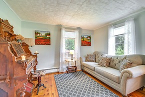 Hop Bottom Home w/ Private Yard & Fire Pit!