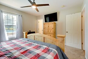 Cozy Stafford Home w/ Outdoor Pool: Pets Welcome!