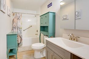 Cozy Stafford Home w/ Outdoor Pool: Pets Welcome!
