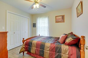 Cozy Stafford Home w/ Outdoor Pool: Pets Welcome!