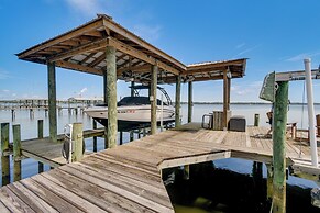 East Palatka Home on St Johns River w/ Boat Dock!