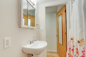 Cozy Norwalk Apt: Near Cedar Point & Kalahari!
